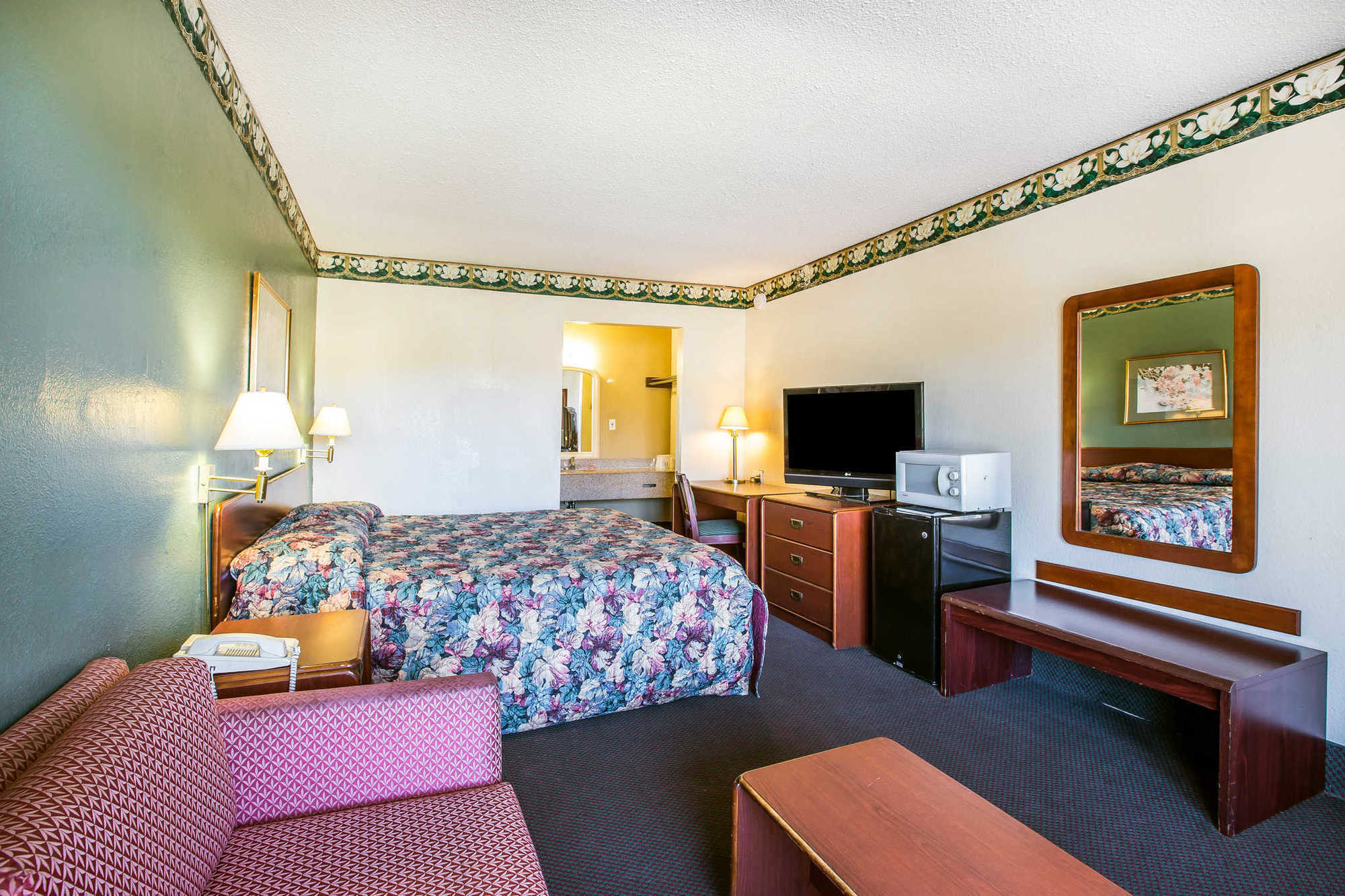 Relax Inn Milledgeville Room photo