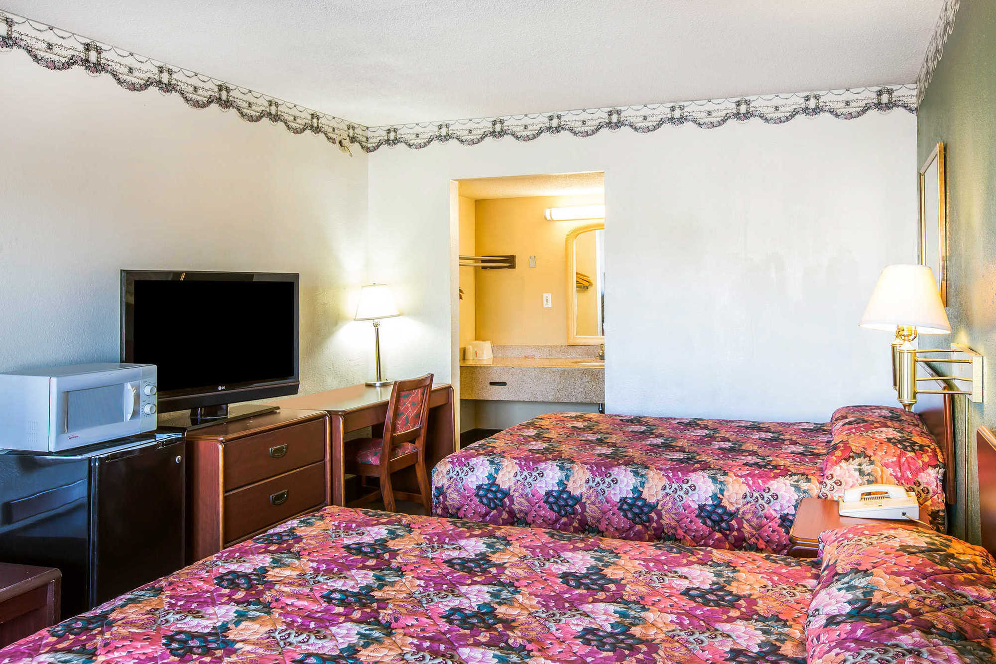 Relax Inn Milledgeville Room photo